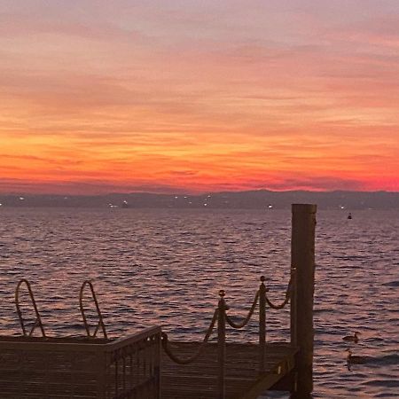 Catullo Apartments Sirmione Bagian luar foto